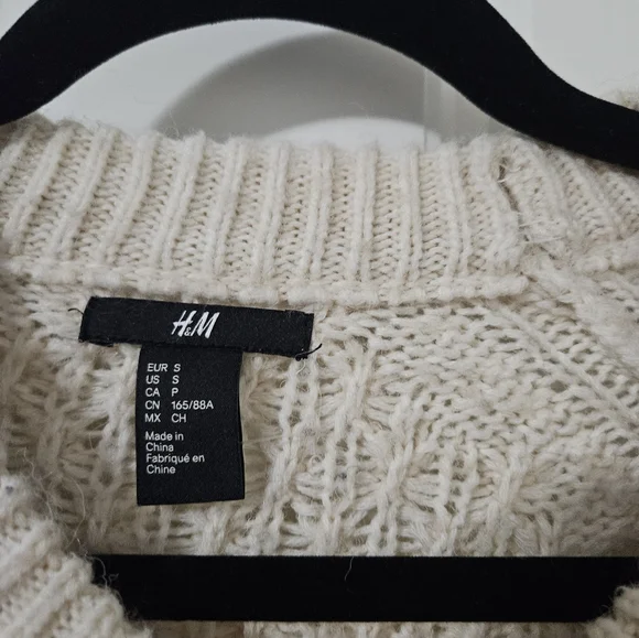 H&M Sweater - Picture 2 of 5